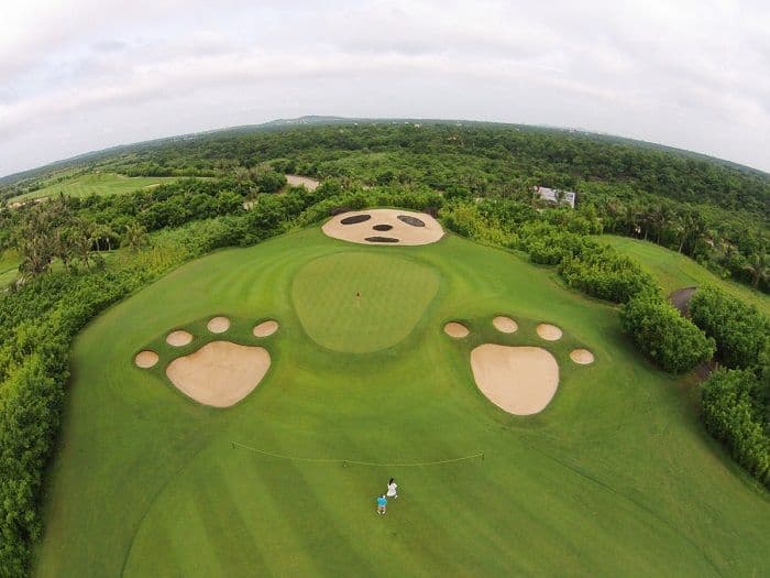 Mission Hills Golf Club, China