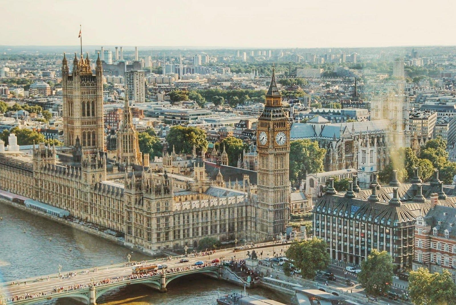 What to Do Around The Savoy: Your AI Travel Guide Itinerary