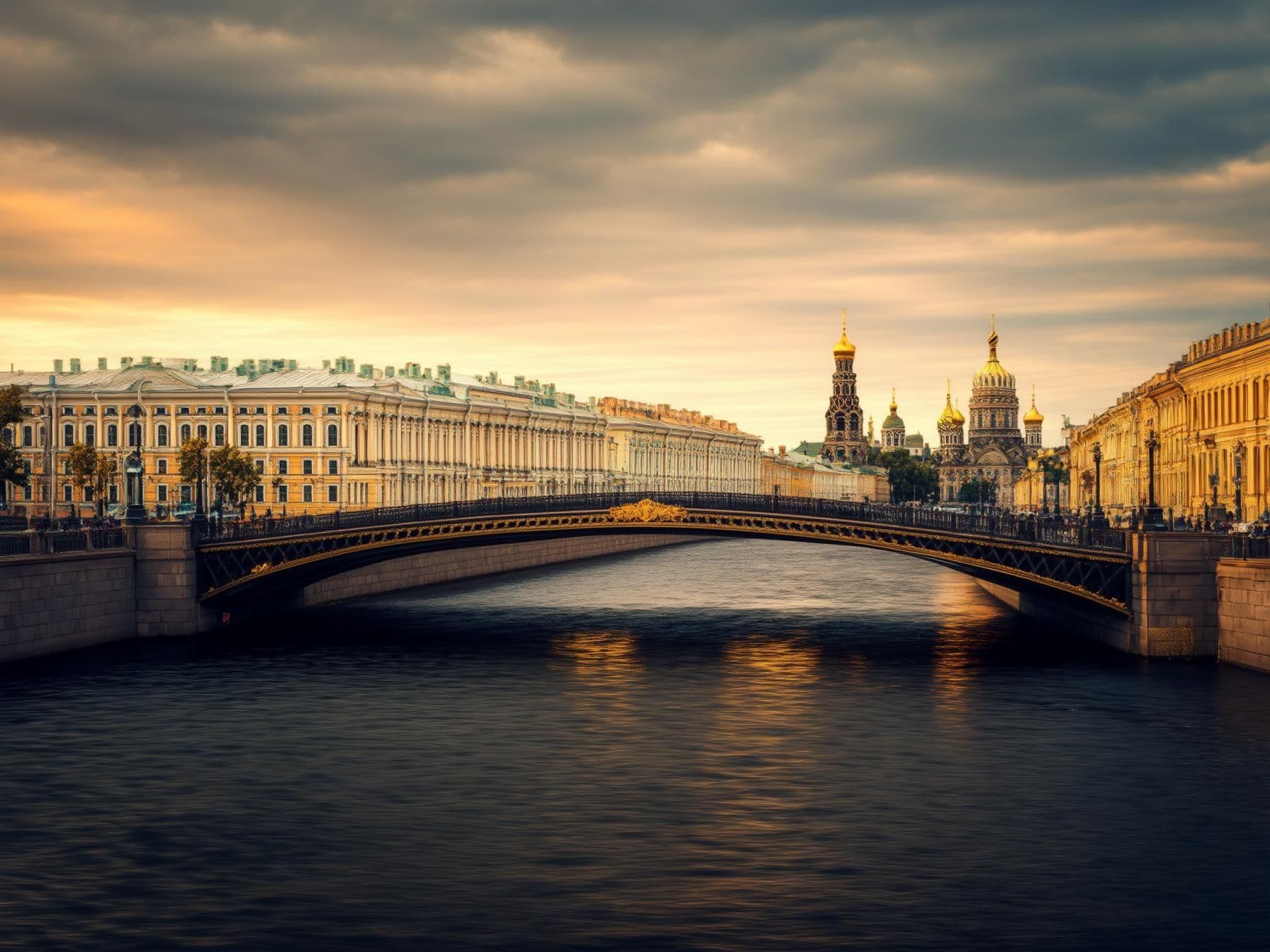 Exploring Saint Petersburg: Flights and Hotels Guide