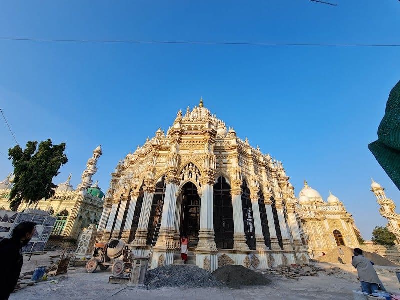 Holiday in Junagadh, India - Booked ai